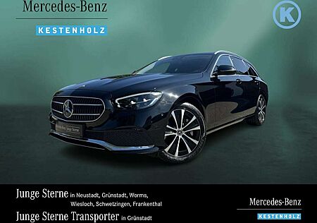 Mercedes-Benz E 300 de T AVANTGARDE+KAMERA+AHK+WIDESCREEN+SHZ