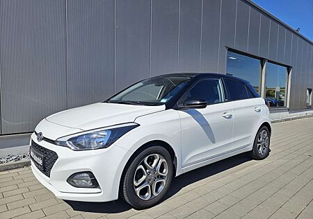 Hyundai i20 YES! Plus/1.Hand/Scheckheftgepflegt/Kamera/Navi/