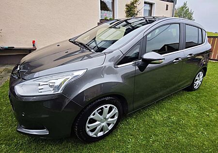 Ford B-Max 1.0 EcoBoost Titanium