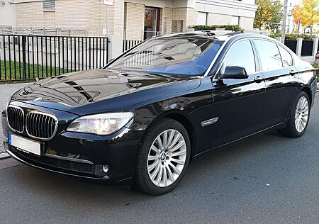 BMW 760 V12, wenig KM, 3xTV, HUD, Night Vision