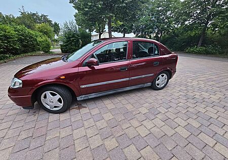Opel Astra 1.6