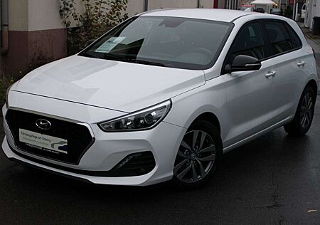 Hyundai i30 Passion~2.Hand~Spurhalt.~Rückfahrkam.~Scheckhef