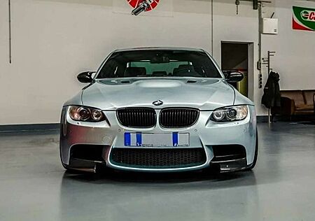 BMW M3 Drivelogic!4,0-Liter-V8