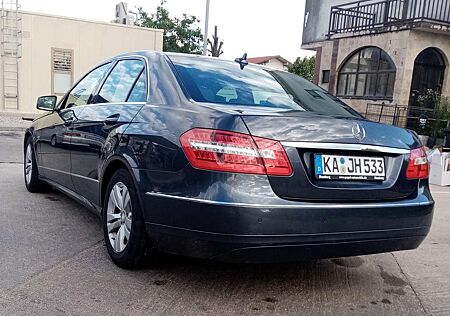 Mercedes-Benz E 220 E+220+CDI+DPF+BlueEFFICIENCY+Automatik+Avantgarde