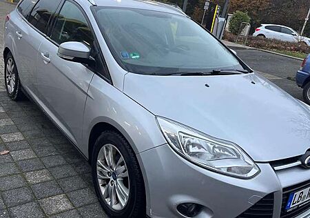 Ford Focus Turnier 1.6 Ti-VCT Titanium
