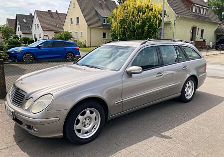 Mercedes-Benz E 200 T Kompressor Automatik Classic