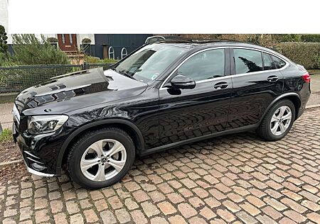 Mercedes-Benz GLC 250 4Matic 9G-TRONIC AMG Line