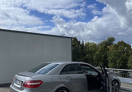 Mercedes-Benz E 350 CDI BlueEfficiency (212.025)