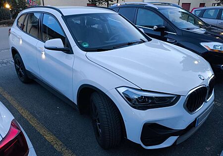 BMW X1 sDrive18i Aut. AHK, NAV, LED