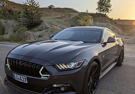 Ford Mustang GT 5.0 *EU Modell*Vollausstattung*20 Zoll*Service*
