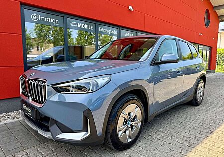 BMW iX1 30 xDrive*PanoSD*Headup*Leder*DAB*M-Fahrwerk