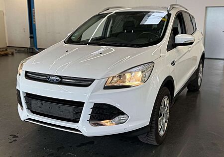 Ford Kuga 1,5Trend*PDC+PARKHILFE*TEMPOMAT*KLIMA*1HAND