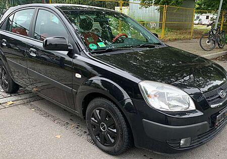 Kia Rio 1.6 EX Top