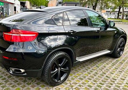 BMW X6 xDrive50i