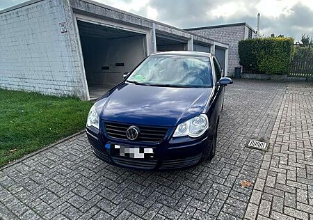 VW Polo Volkswagen +1.4+Trendline