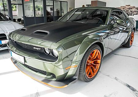 Dodge Challenger 6.4 HEMI WIDEBODY SCAT PACK SRT