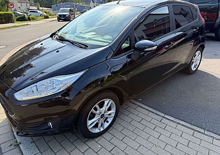 Ford Fiesta Celebration 101 PS-Klima,SHZ,PDC,1.Hand