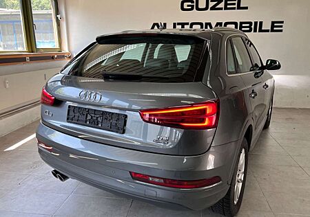 Audi Q3 SPORT quattro/AUT/LEDER/AHK/LED/PDC/NAVI/PDC