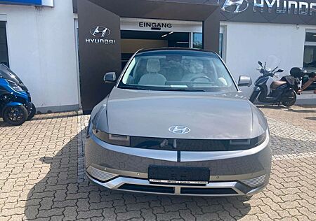 Hyundai IONIQ 5 72,6 kWh 160 kW 2WD UNIQ + Relax + Pano