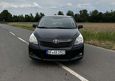 Toyota Verso 2.2 D-4D Automatik Executive