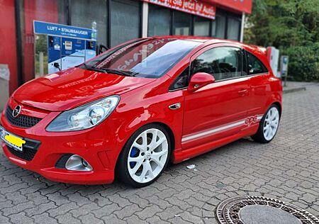 Opel Corsa 1.6 Turbo OPC
