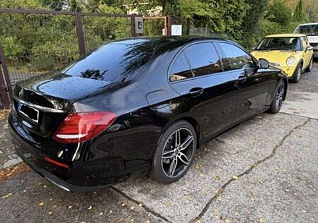 Mercedes-Benz E 220 d (213.004)