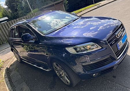 Audi Q7 3.0 TDI DPF quattro tiptronic