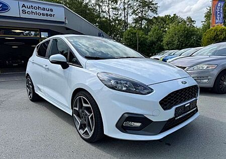 Ford Fiesta ST 200PS - Lederpaket Winterpaket Navi PDC Recaro