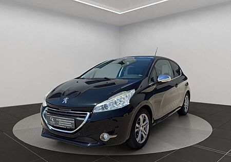 Peugeot 208 Allure*Panorama*Teilleder*Tüv Neu*Klimaautomatik*