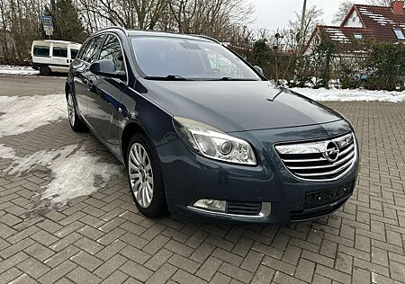 Opel Insignia Cosmo / Automatik / Diesel/ Euro5