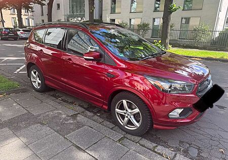 Ford Kuga 2.0 TDCi 4x4 ST-Line