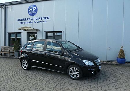 Mercedes-Benz B 180 // AHK, Sitzh., PDC., ALU-Allw. HU 01/2027