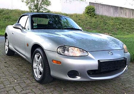 Mazda MX-5 1.6i 16V ((1. Hand))