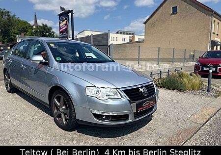 VW Passat Volkswagen 2.0 FSI Sportline*6-Gang*Klimaauto*17ZOLL