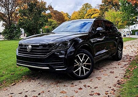 VW Touareg Volkswagen 3.0 V6 TDI 4Motion R-LINE