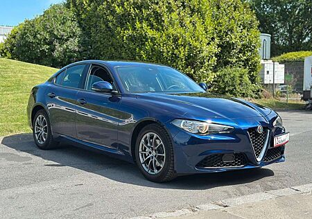 Alfa Romeo Giulia Super Garantie*2-Zonen-Klima*Navi*