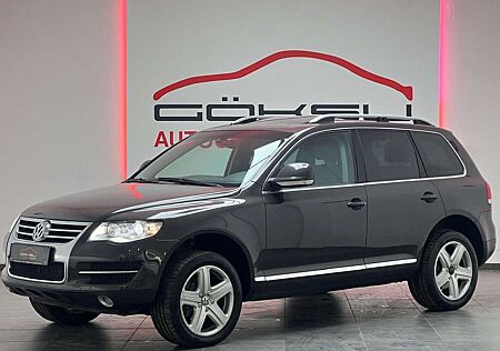 Volkswagen Touareg V10 TDI*Navi*Bi-Xenon*AHK*Schiebedach*LM