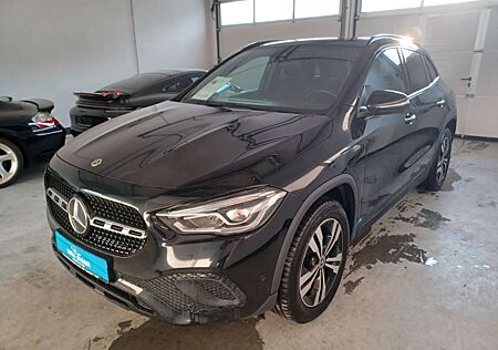Mercedes-Benz GLA 200 d Progressive*Night-Paket*AHK*SpurH*SHZ Night LM P