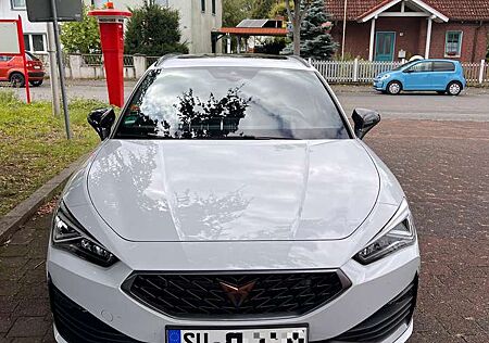 Cupra Leon Sportstourer 2.0 TSI 4Drive DSG VZ CUP