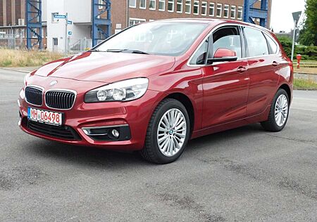 BMW 218 d Active Tourer Luxury Line/Leder
