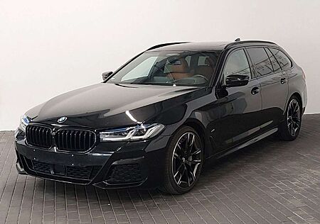BMW 530 d xDrive M Sport /PANORAMA / Soft-Close/ 1HA