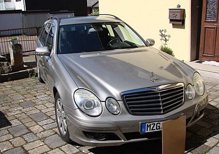 Mercedes-Benz E 220 E+220+T+CDI+Automatik+Classic+DPF+BusinessEDITION