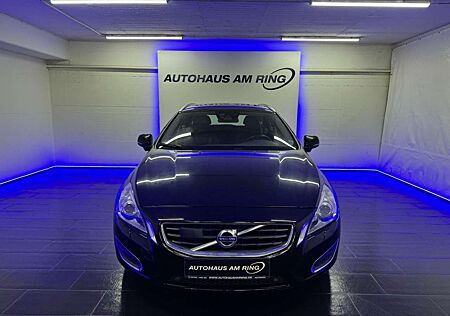Volvo V60 Summum Aut. ACC XENO NAVI SPUR AHK SHD LEDER