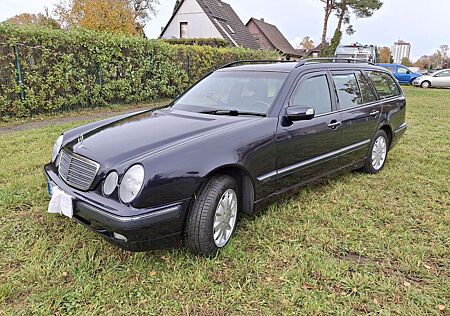 Mercedes-Benz E 240 E-Klasse T Elegance