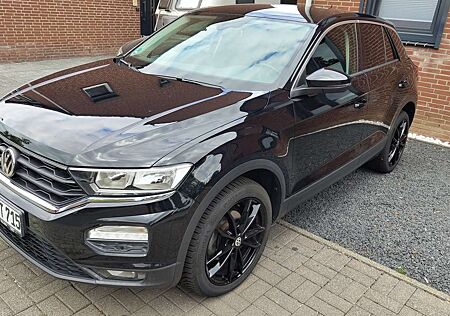 VW T-Roc Volkswagen 1.0 TSI - 18" Allwetterreifen hochglanz