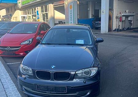 BMW 120i 120 Baureihe 1 Lim.