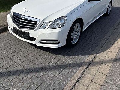 Mercedes-Benz E 200 *HU/AU NEU*SHZ*Klimaautomatik*Standheizung