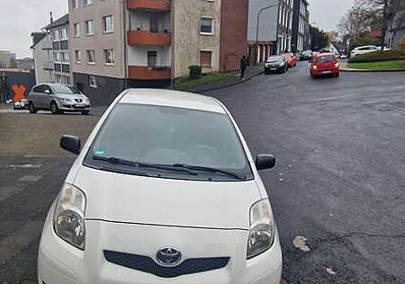 Toyota Yaris 1.33 VVT-i Cool