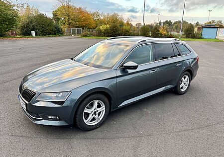 Skoda Superb Combi 2.0 TDI DSG Style