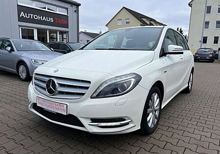 Mercedes-Benz B 180 BlueEFFICIENCY Bi-Xenon/Navi/SHZ/PDC/AHK